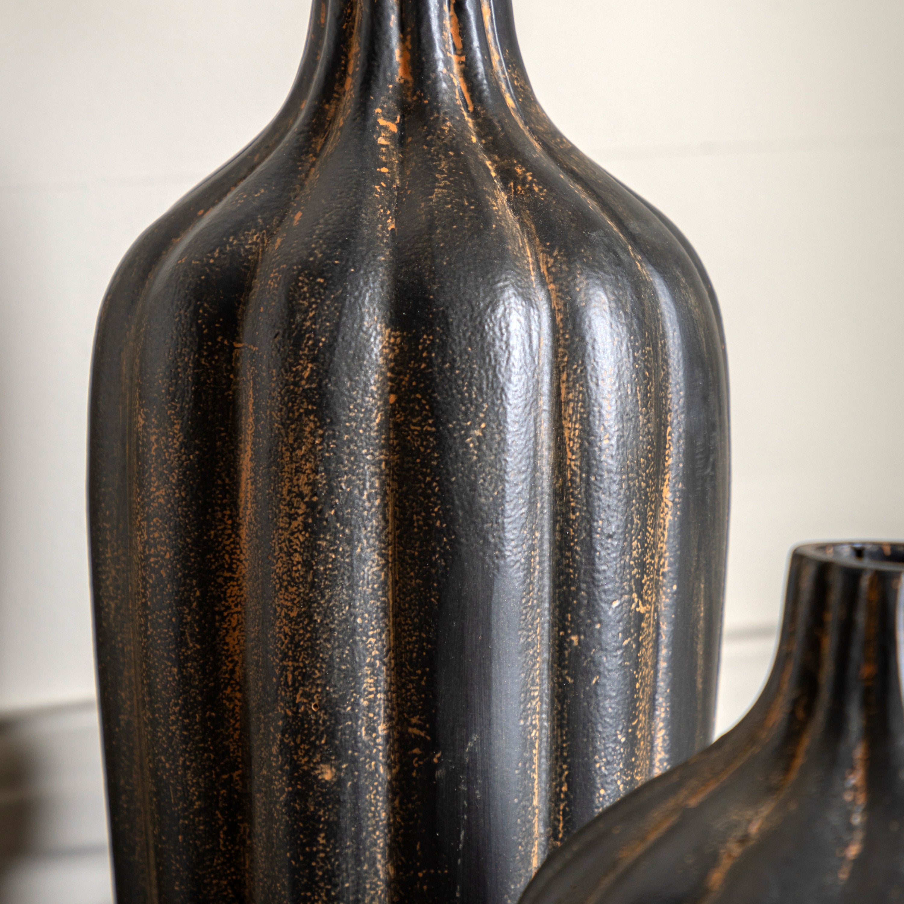 Set of 2 Ezra Ribbed Metalic Black Vase